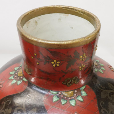 Pr Berlin Red Lacquer Gilt Faience Covered Jars