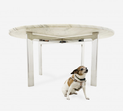 Round marble and chromed steel modern dining table