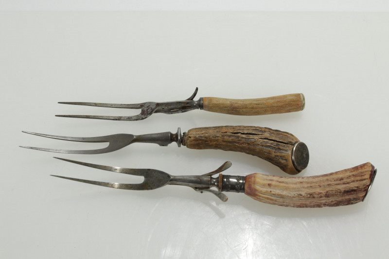 10 Antler Mounted Cutlery Knives, Forks & Utensils
