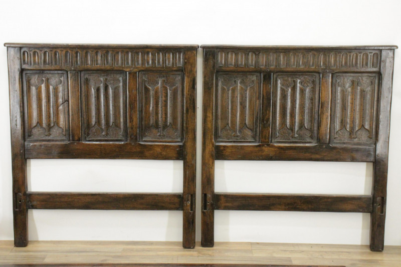 Pair English Baroque Style Oak Twin Beds