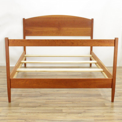 Image for Lot Shaker Style Cherry Queen Bed, Maple Corner VT