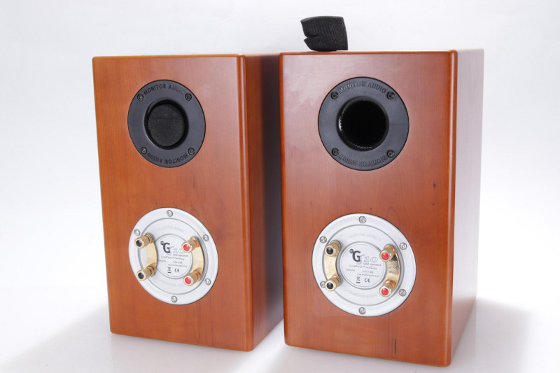 2 Vintage Monitor Audio GS10 Gold Series Speakers