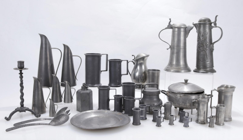 Group of 32 Continental & English Pewter,