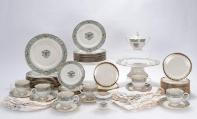Image for Lot Lenox Autumn Pattern Dinner/ Luncheon Service
