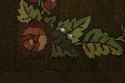 American Hooked Gallery Carpet
