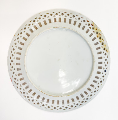 Chinese Porcelain Famille Rose Reticulated Dish