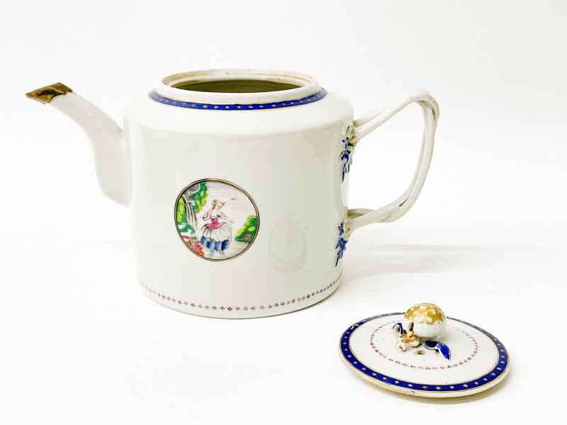 Chinese Export Porcelain Partial Tea Set