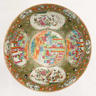 Large Chinese Rose Medallion Bowl, 19th Century