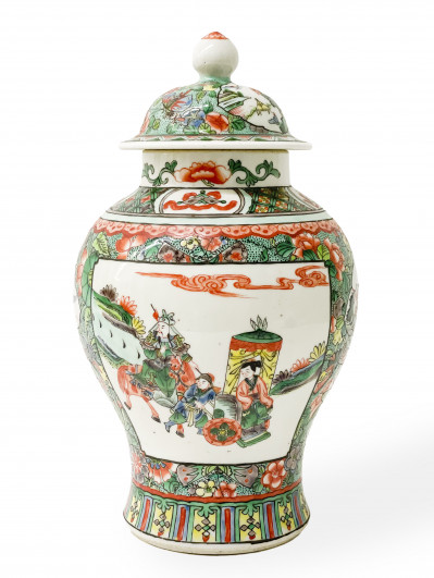 Image for Lot Chinese Famile Verte Baluster Jar and Cover