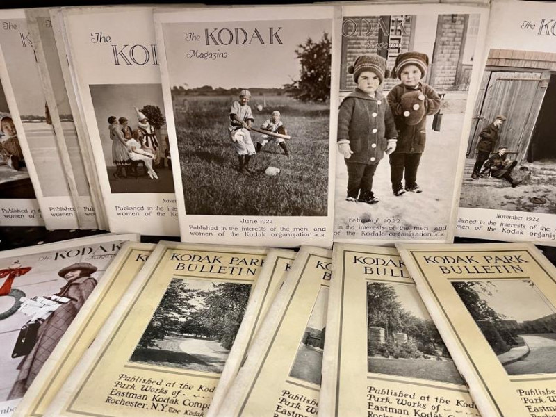 [PHOTOGRAPHY] KODAK Magazines & other ephemera,