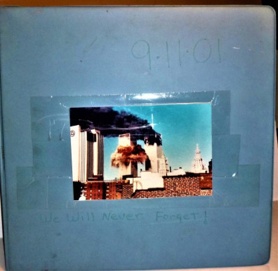 Image for Lot ARCHIVE/BINDER of the coverage of 9/11 ATTACK on the US