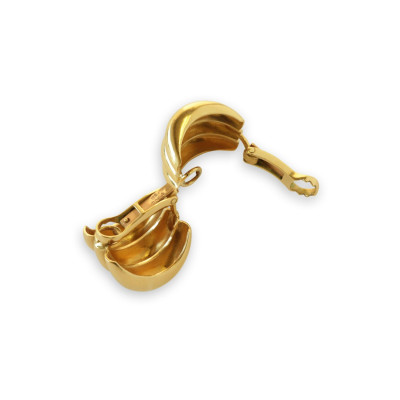 Pair of 18k Yellow Gold Banded Earrings