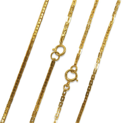 Pair of 14k Gold Chain Necklaces