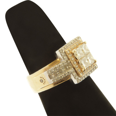 Amoro 14k Gold and Diamond Ring