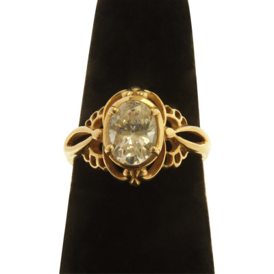 Image for Lot 14k Yellow Gold & White Garnet Ring