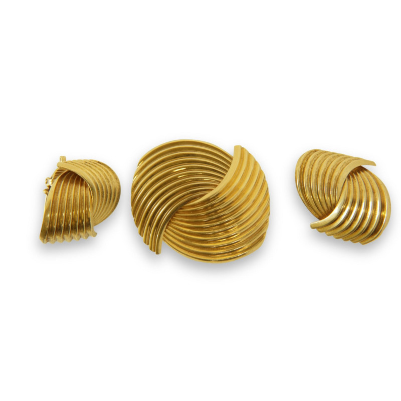 14K Yellow Gold Corrugated Earrings & Brooch