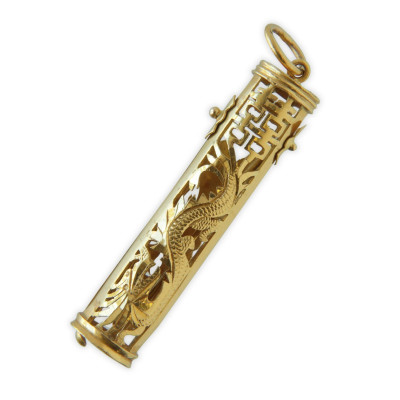 Image for Lot Chinese 18k Gold Toothpick & Earpick Pendant