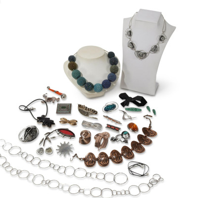 Group of Contemporary Jewelry