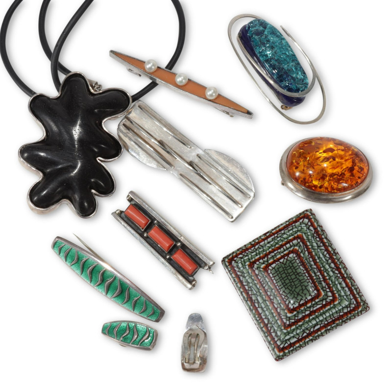 Group of Contemporary Jewelry