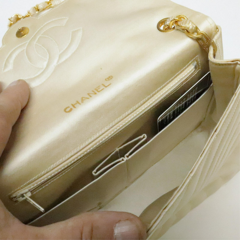 Vintage Chanel Gripoix Flap Bag - Capsule Auctions