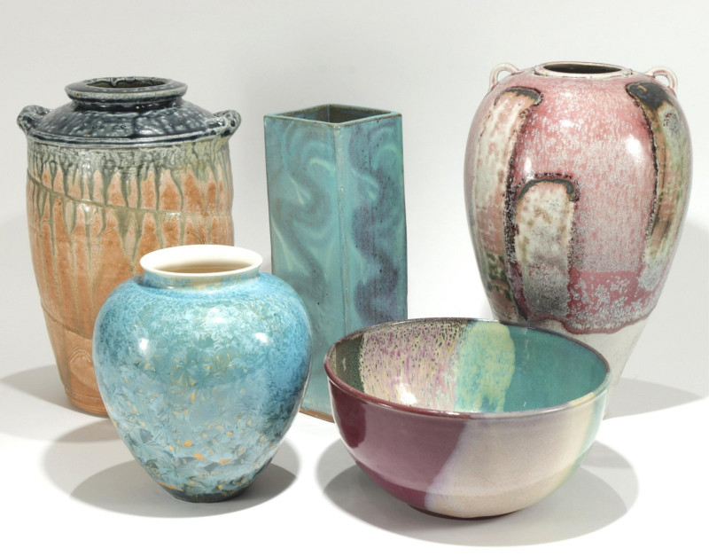 5 Asian & American Studio Ceramics, Clay Vases