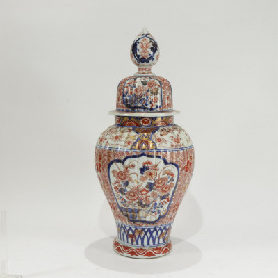 Image for Lot Japanese Imari Lidded Vase 19th c.