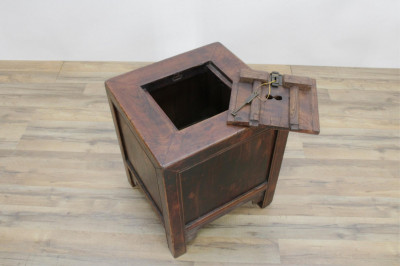 Chinese Small Trunk With Locking Top Panel