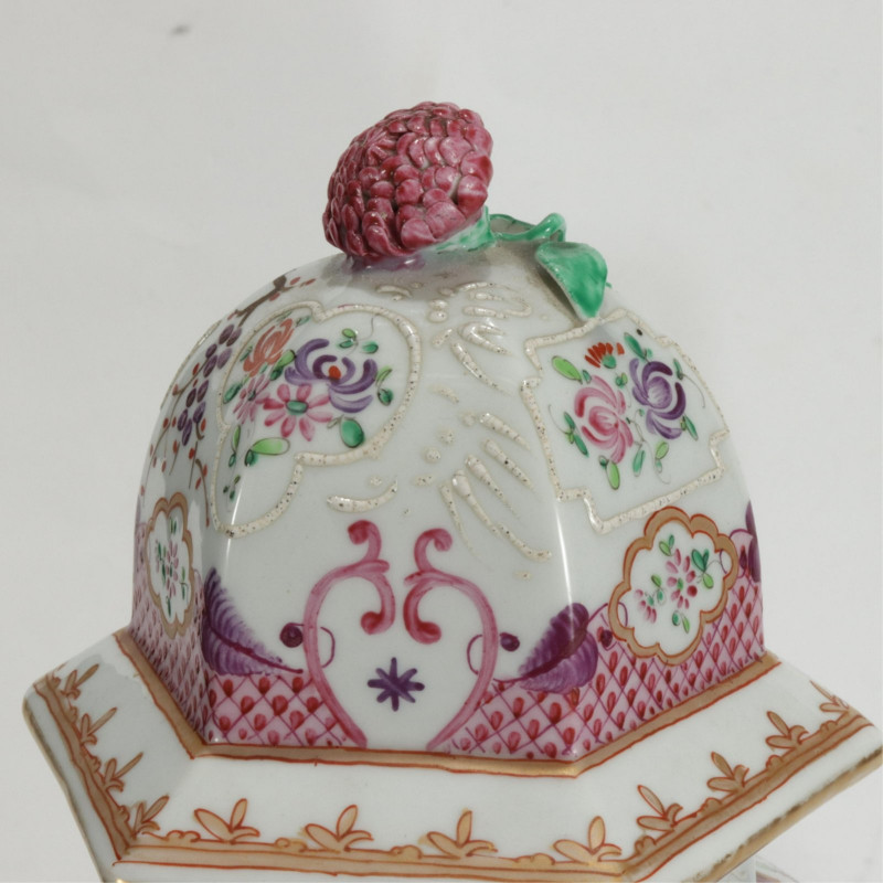Paris Porcelain Chinese Export Style Covered Urn