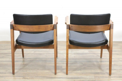 4 Midcentury Modern Chairs by Gunlocke