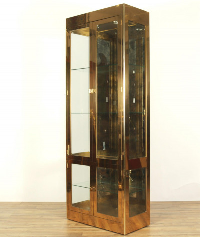 Image for Lot Mastercraft Brass and Glass Tall Display Cabinet