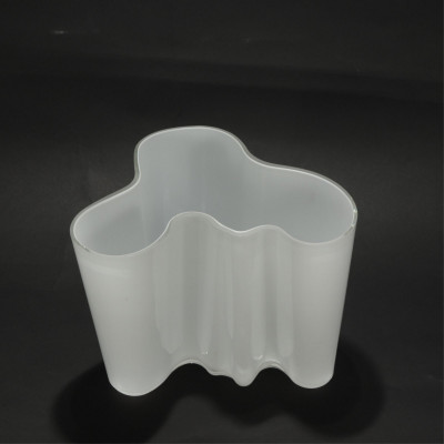 Alvar Aalto Amorphic Case Glass Vase
