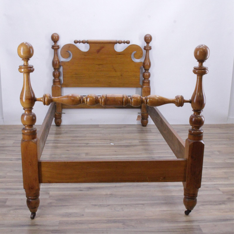 Colonial Style Cherry Bedstead