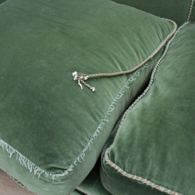 Victorian Style Upholstered Loveseat