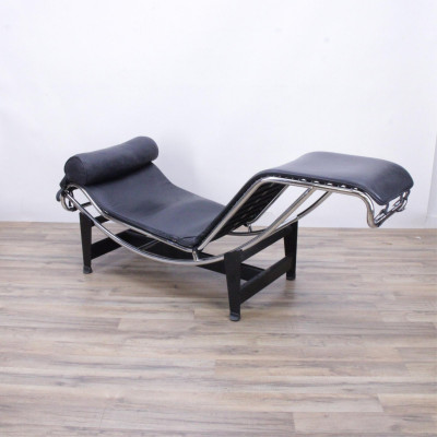 Le Corbusier Style LC4 Leather Chaise Lounge