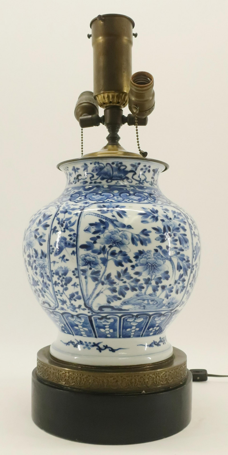 Chinese Blue And White Porcelain Table Lamp