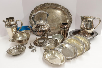 Image for Lot Group of Silverplate Table items