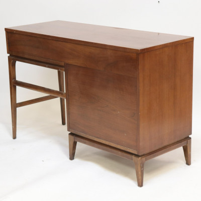 Modern Pedestal Desk, Simplex II, Kent Coffey