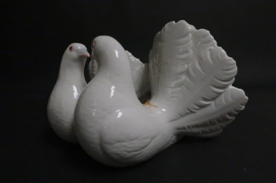 Lladro 1989 Bell and Doves, NAO Swan