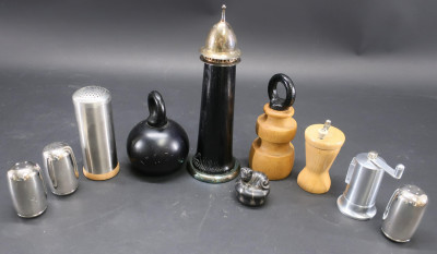 Image for Lot 10 Assorted Grinders, Shakers & Caster