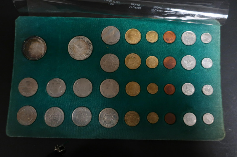 Royal Thai Mint Coin Set
