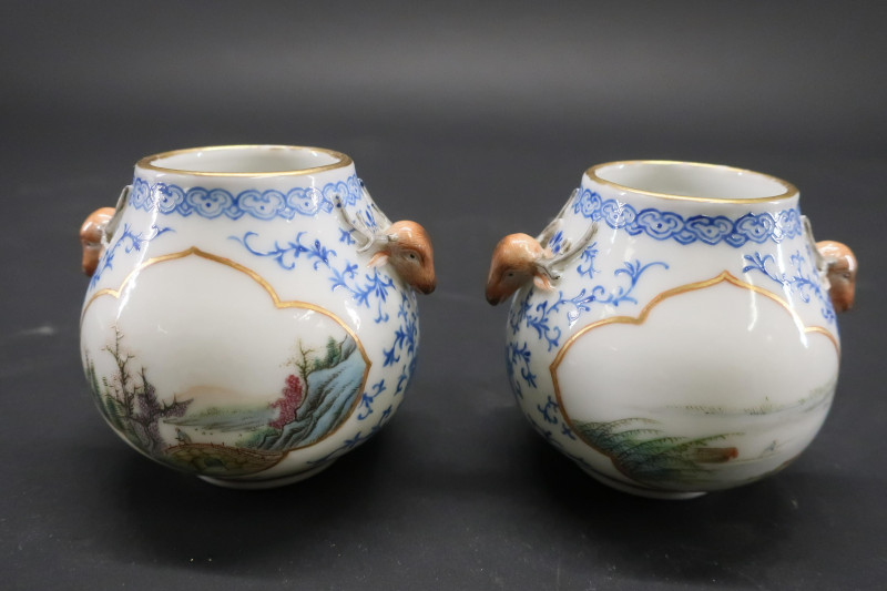2 Pair Chinese/Japanese Porcelain Small Vases