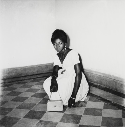 Image for Lot Malick Sidibé - Avec Mon Sac, Bagues et Bracelets ((1968/1998))