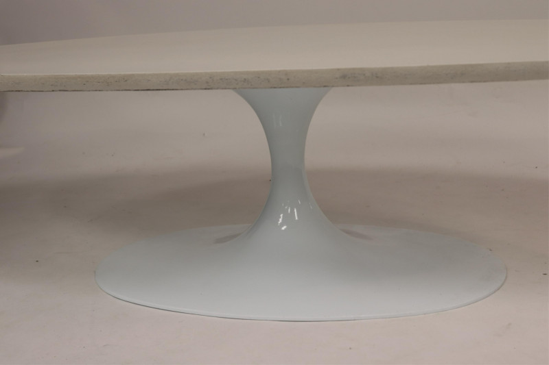 Eero Saarinen Style White Lacquer Coffee Table