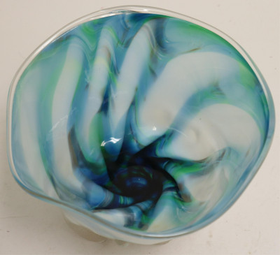 Owen Pach Art Glass Bowl, Scavo design, circa 1980