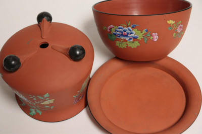 3 Wedgwood Rosso Antico Containers