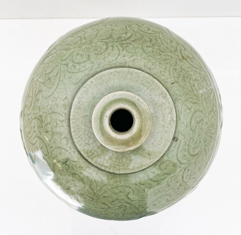 Chinese Celadon Glazed Ceramic Meiping Vase
