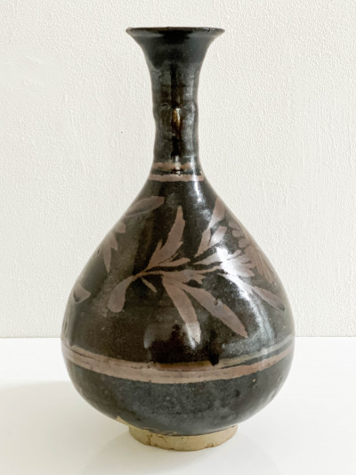 Chinese Song Style Black and Russet Glazed Ceramic Vase
