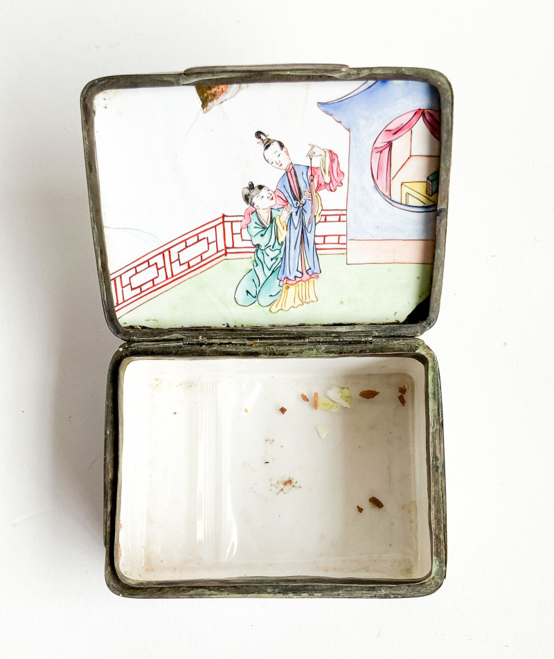Chinese Canton Enameled Box with European Subject