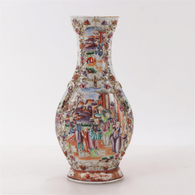 Chinese Porcelain Vase Late 19th, Early 20th C
