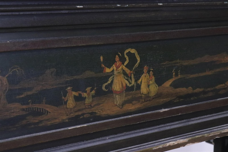 Chinoiserie Decorated Lacquered Planter
